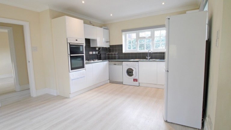 Images for Warnham Manor, Byfleets Lane, Warnham, RH12