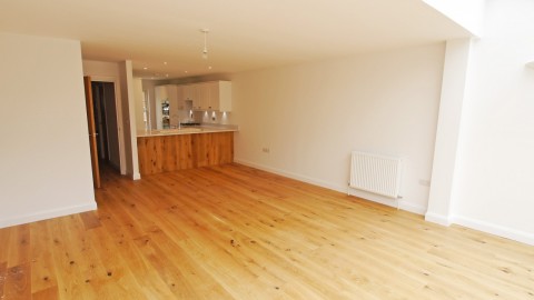 Click the photo for more details of St Georges Cottages, Brighton Road, Handcross, RH17