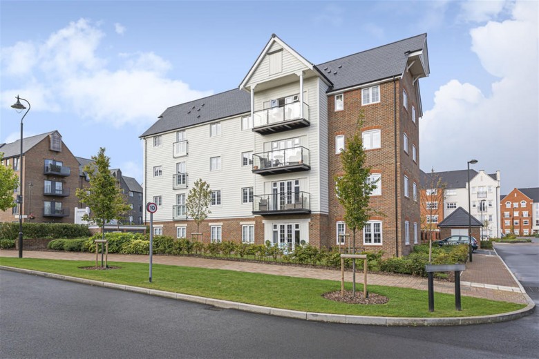 Click the photo for more details of Harpers Lodge, Arundale Walk, Horsham, RH12