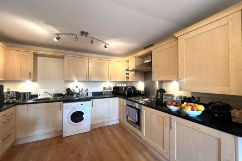 Click the photo for more details of Martlet Court, Church Street, Rudgwick, Horsham, RH12