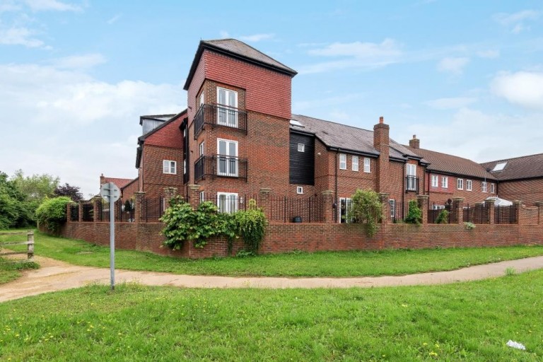 Images for Holders Close, Billingshurst, RH14