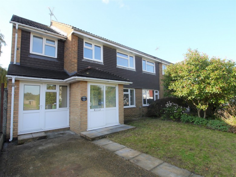 Click the photo for more details of The Pines, Horsham, RH12