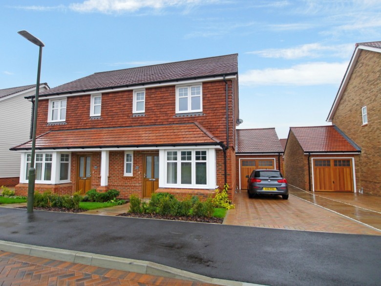 Click the photo for more details of Dereham Way, Horsham, RH12