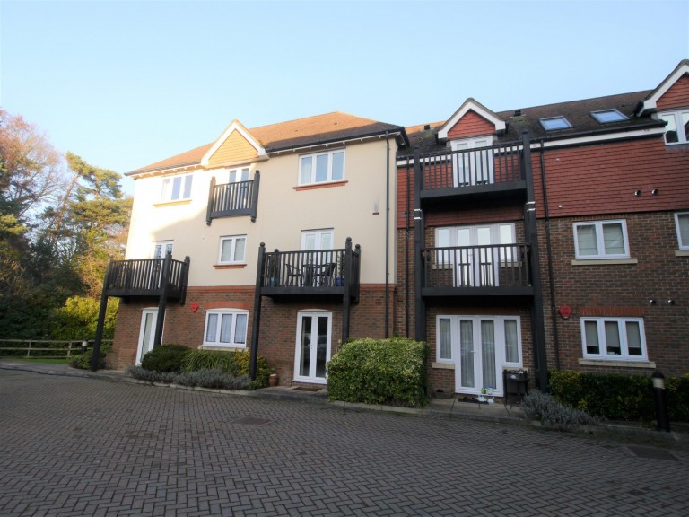 Images for Copthorne Common Road, Copthorne, Crawley, RH10