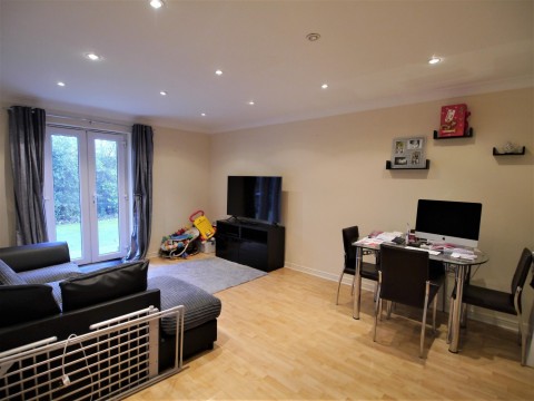 Click the photo for more details of Copthorne Common Road, Copthorne, Crawley, RH10