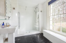 Images for The Hollow, Washington, RH20
