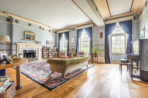 Click the photo for more details of The Hollow, Washington, RH20