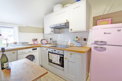 Click the photo for more details of High Street, Billingshurst, RH14