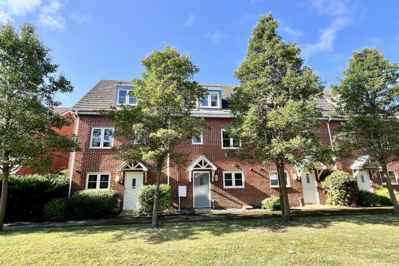 Click the photo for more details of Cheal Way, Wick, Littlehampton, BN17