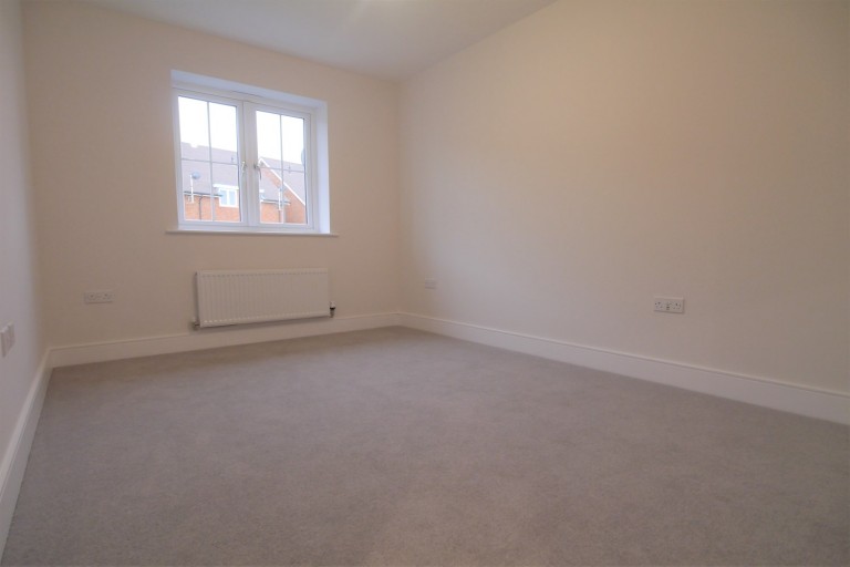 Images for Tilney Drive, Horsham, RH12