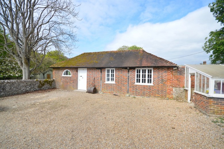 Click the photo for more details of West Burton, Pulborough, RH20
