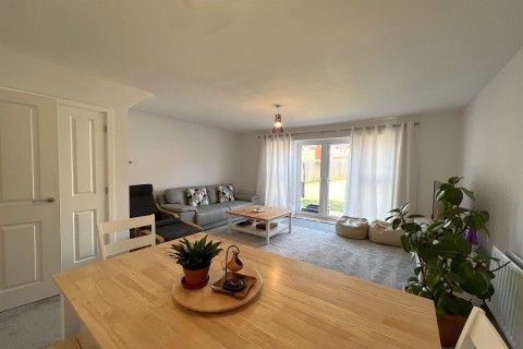 Click the photo for more details of Lotts Drive, Faygate, Horsham, RH12