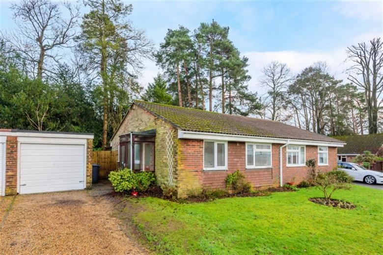 Click the photo for more details of Pine Walk, Liss, GU33