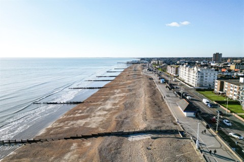 Click the photo for more details of 17 Arran Gate, Marian Way, Bognor Regis, PO21