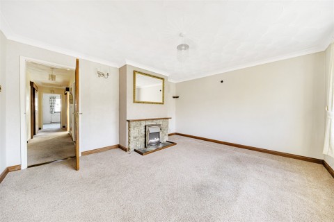 Click the photo for more details of Winston Close, Bognor Regis, PO21