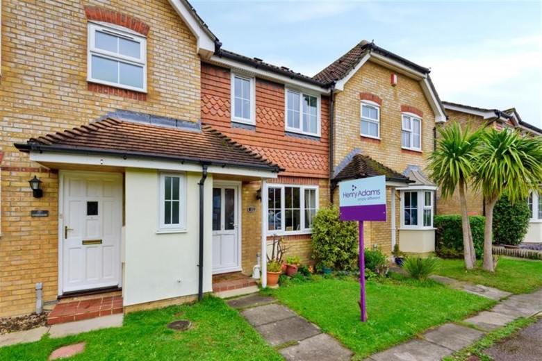 Click the photo for more details of Ropeland Way, Horsham, RH12