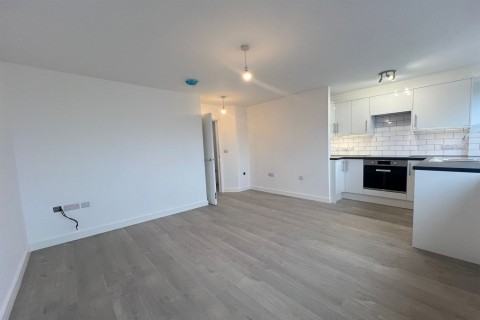 Click the photo for more details of Queen Street, Horsham, RH13