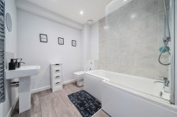 Images for Jengers Mead, Billingshurst, RH14