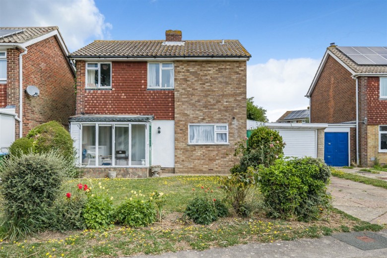 Click the photo for more details of Oxford Drive, West Meads, Bognor Regis, PO21