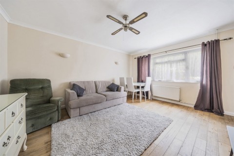 Click the photo for more details of Carlton Avenue, Rose Green, Bognor Regis, PO21