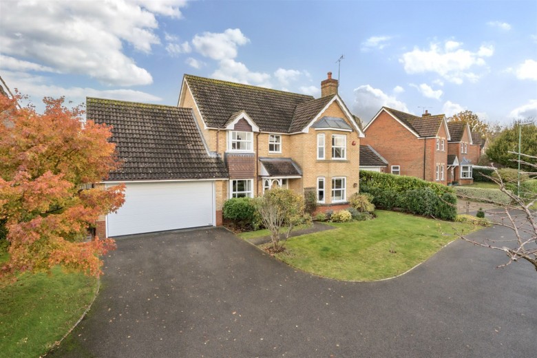 Click the photo for more details of Masons Way, Codmore Hill, Pulborough, RH20