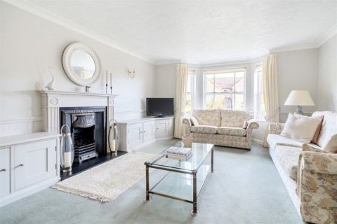 Click the photo for more details of Masons Way, Codmore Hill, Pulborough, RH20