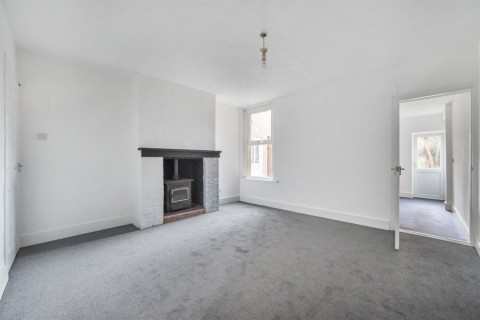 Click the photo for more details of Essex Road, Bognor Regis, PO21