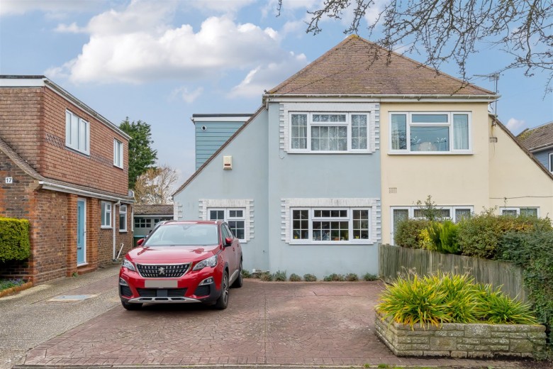 Click the photo for more details of Sandymount Avenue, Bognor Regis, PO22