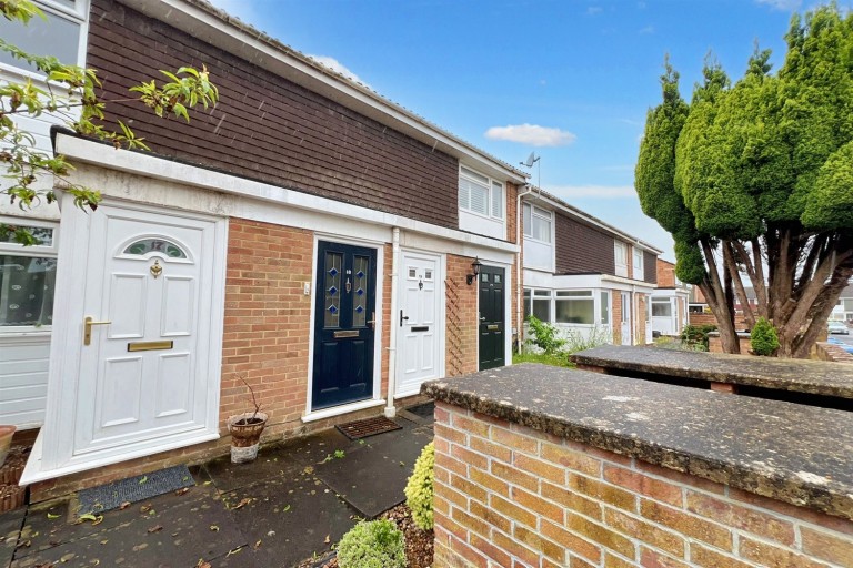 Images for Goosegreen Close, Horsham, RH12