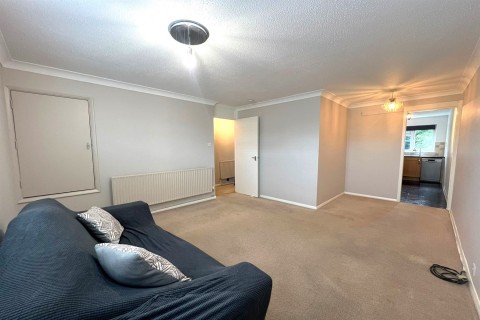 Click the photo for more details of Goosegreen Close, Horsham, RH12