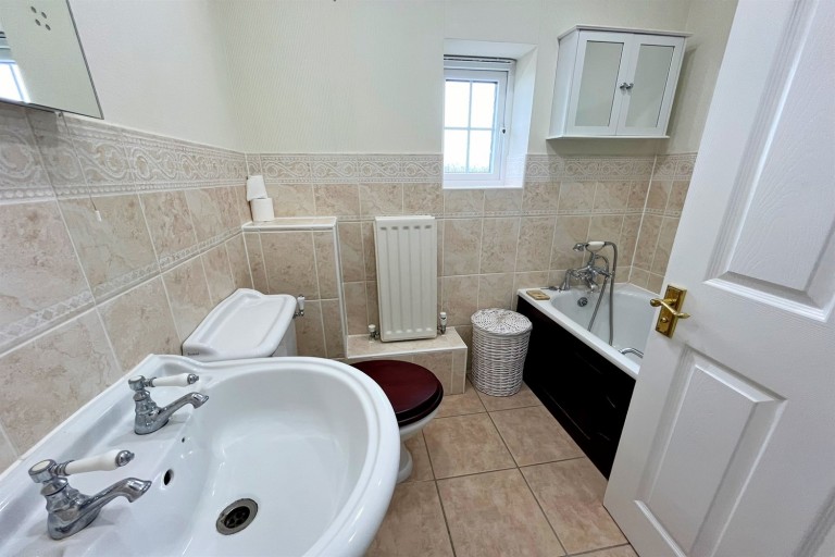 Images for Wildbrooks Close, Pulborough, RH20