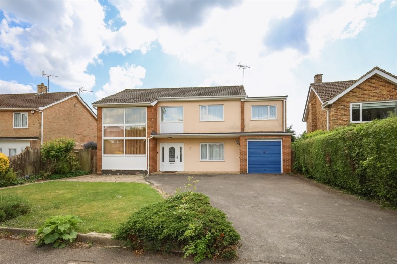 Click the photo for more details of Blunts Way, Horsham, RH12