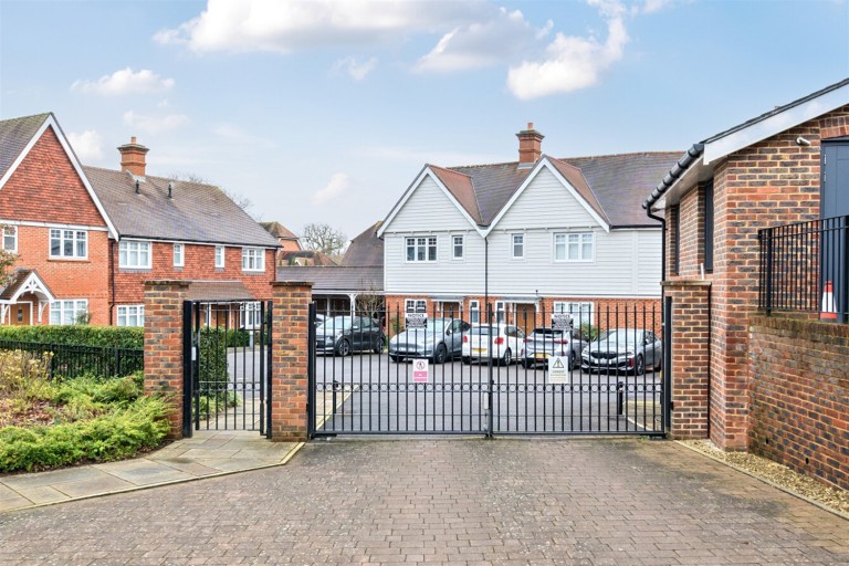 Images for Gatehouse Mews, Horsham, RH12