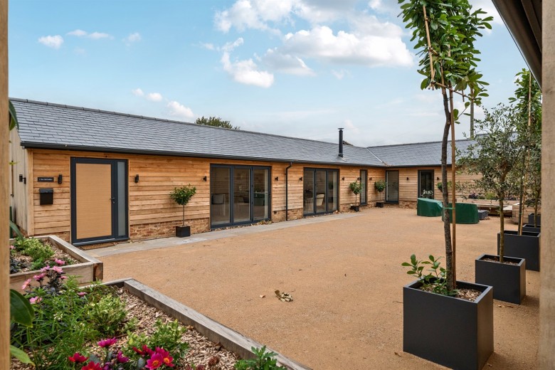 Click the photo for more details of The Old Stables, Old Wattlehurst Farm, Dorking Road, Kingsfold, Horsham, RH12