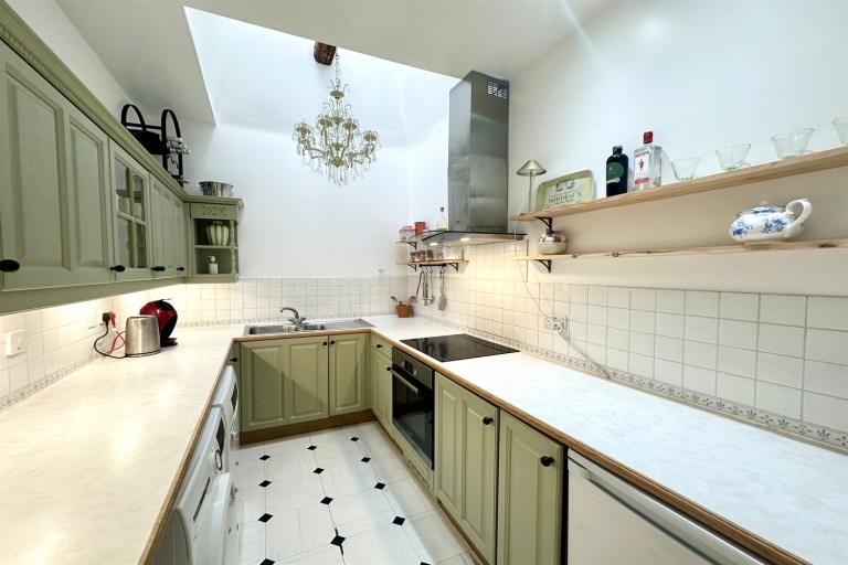 Images for Wisborough Green, Billingshurst, RH14