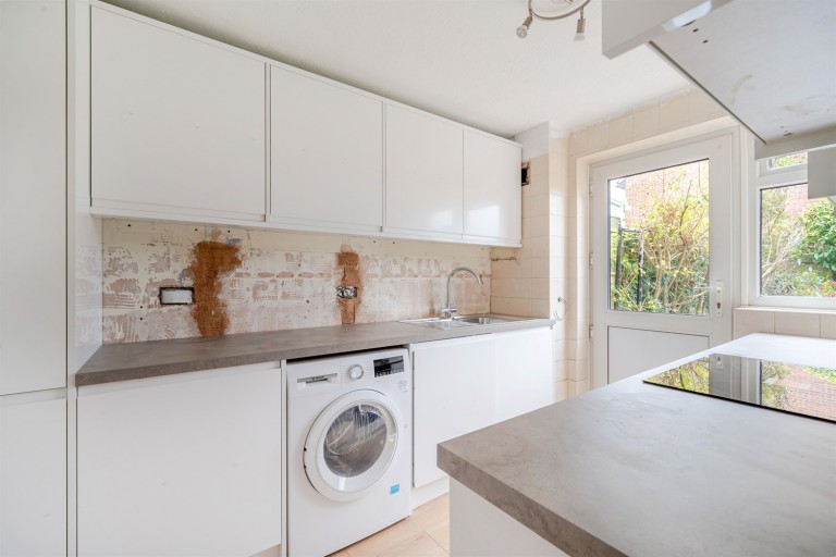 Images for Wheatsheaf Close, Horsham, RH12