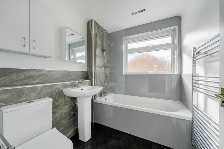 Images for Wheatsheaf Close, Horsham, RH12