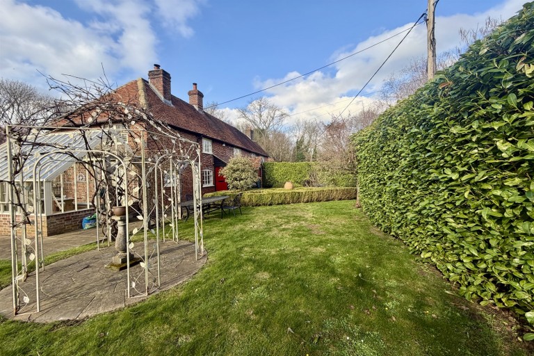 Images for Sandrock Cottages, Northchapel, GU28