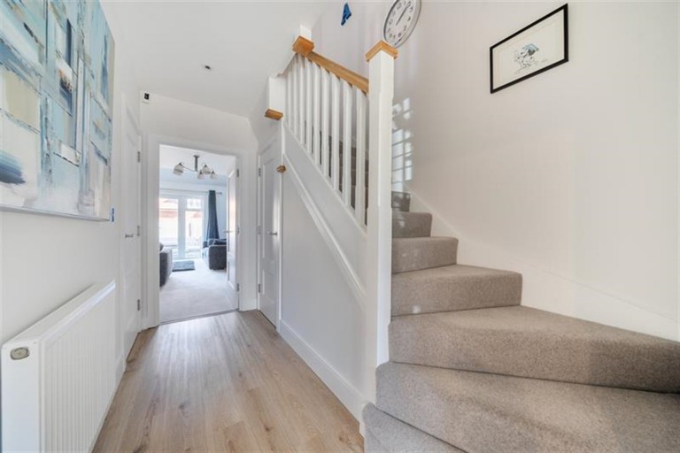 Images for Dereham Way, Horsham, RH12