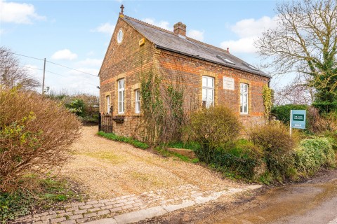 Click the photo for more details of Barrack Hill, Nether Winchendon, HP18