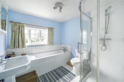 Images for Marroway, Weston Turville, HP22