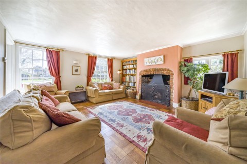 Click the photo for more details of Marroway, Weston Turville, HP22