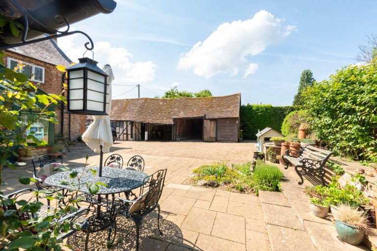 Images for Aylesbury Road, Bierton, HP22