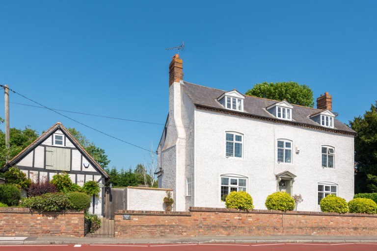 Images for Aylesbury Road, Bierton, HP22