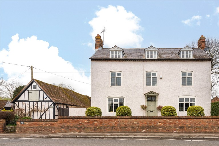 Images for Aylesbury Road, Bierton, HP22