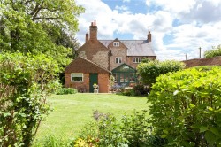 Images for Aylesbury Road, Bierton, HP22