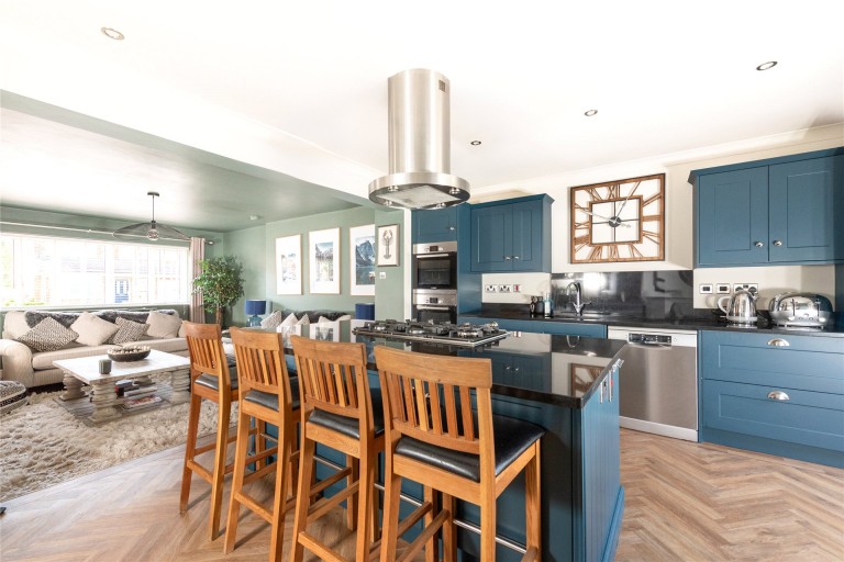 Images for Kestrel Way, Watermead, HP19