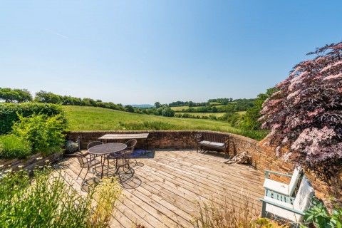 Click the photo for more details of Keinches Lane, Whitchurch, HP22