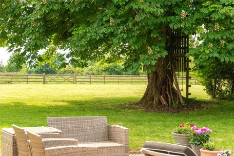 Click the photo for more details of Berryfields Gated Road, Quarrendon, HP22