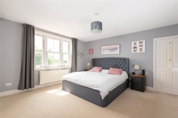 Images for Berryfields Gated Road, Quarrendon, HP22